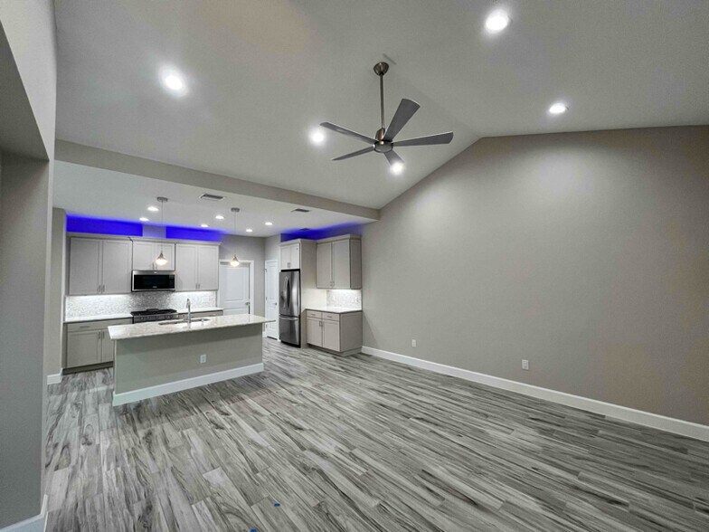 Building Photo - 212 Gypsy Palace Ln