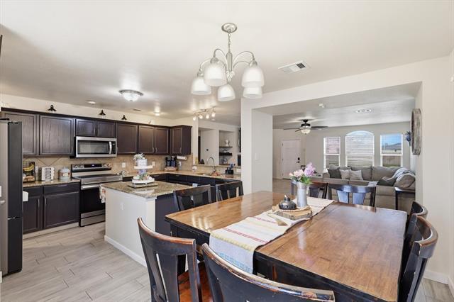 Building Photo - 14820 Ledgeview Ct