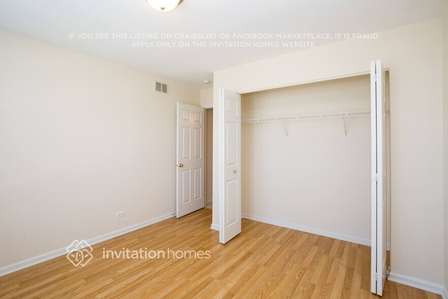 Building Photo - 2970 Hillsboro Ln