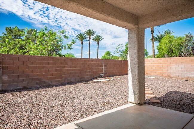 Building Photo - 8037 Radigan Ave