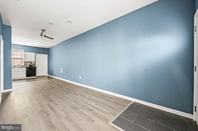 Building Photo - 1510 W York St