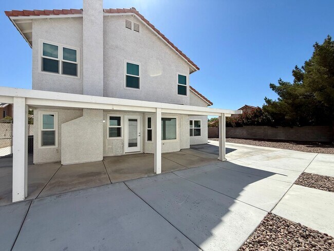 Building Photo - Corner Lot Beauty with Open Living, Guest Suite Down & Expansive Backyard