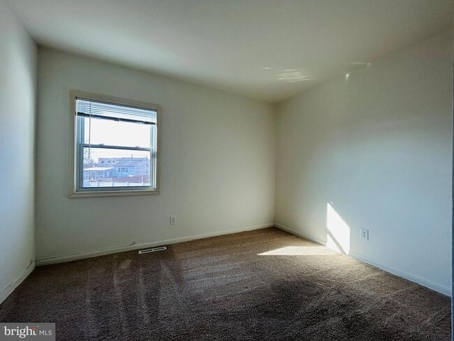 Building Photo - 7 Elk Ln