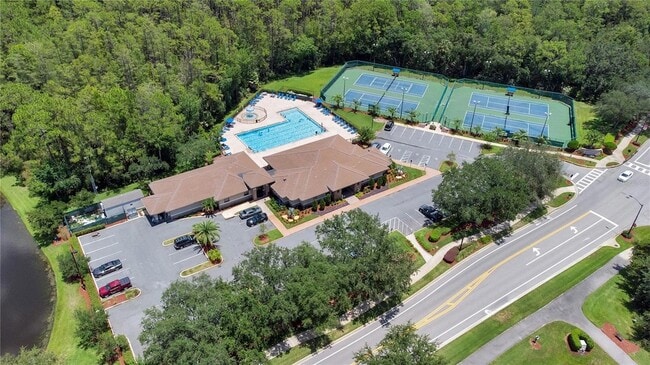 Building Photo - 2615 Lakemoor Dr