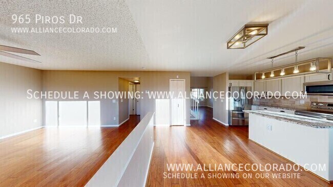 Building Photo - 965 Piros Dr