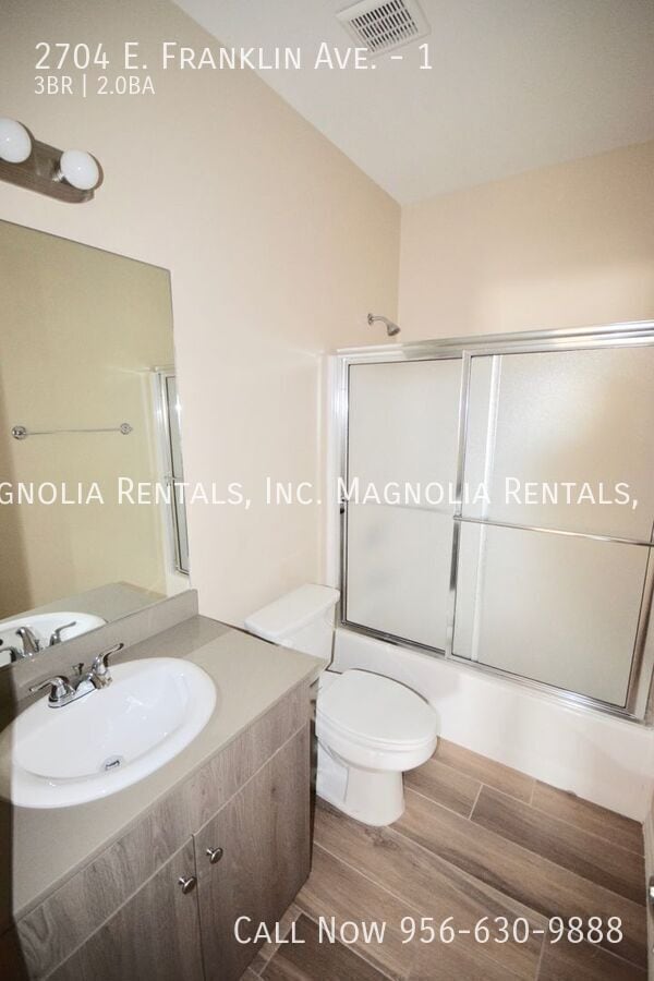 Building Photo - 2704 E Franklin Ave