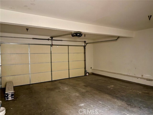 Building Photo - 841 Fairview Ave