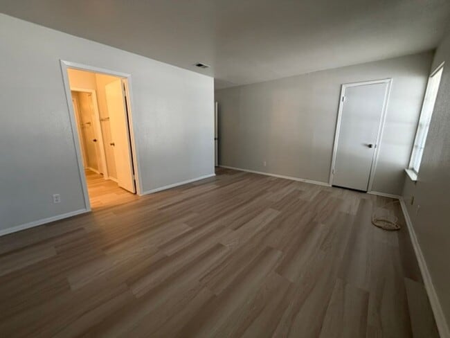 Building Photo - 14401 Brook Hollow Blvd
