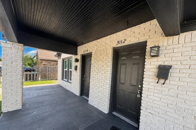 Building Photo - 3112 Frazier Ave