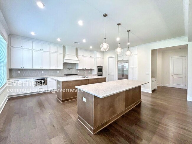 Building Photo - 2517 Canopy Ct