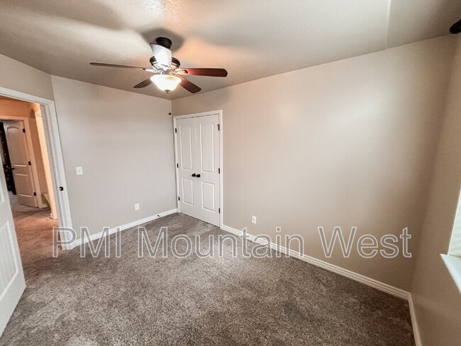 Building Photo - 2241 W 2475 N