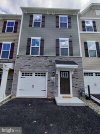 Building Photo - 124 Glory Maple Ln