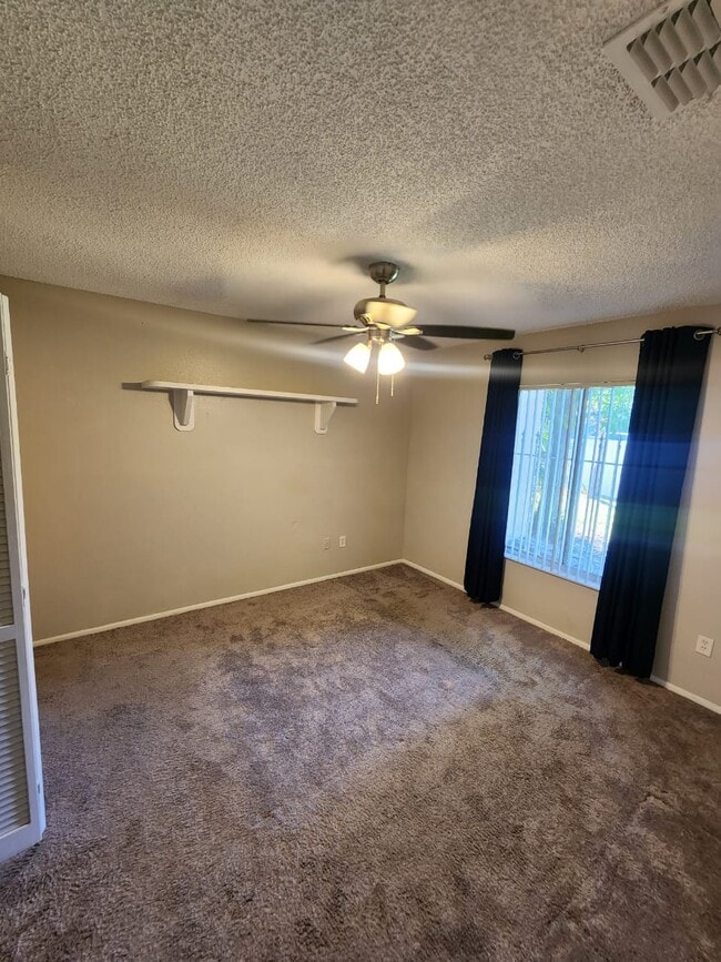 Building Photo - 5140 La Mancha Ct