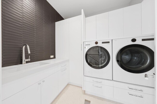 Building Photo - 151 Eden Ridge Ln