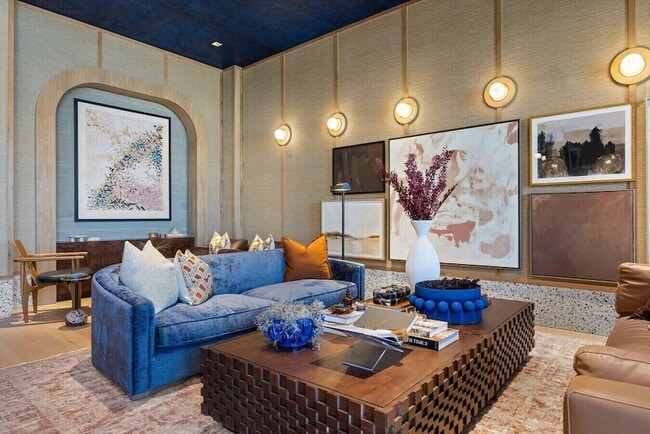 Building Photo - 1000 Marlowe Vis Pl