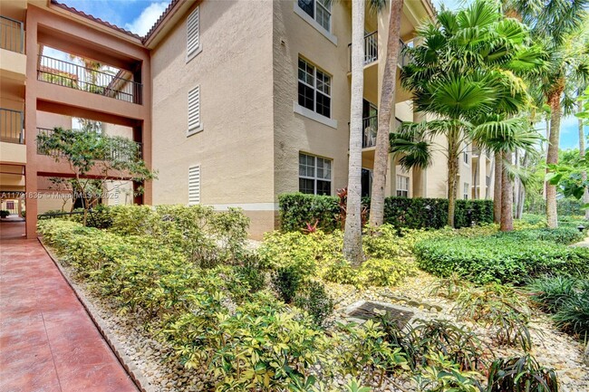Building Photo - 1805 N Flagler Dr