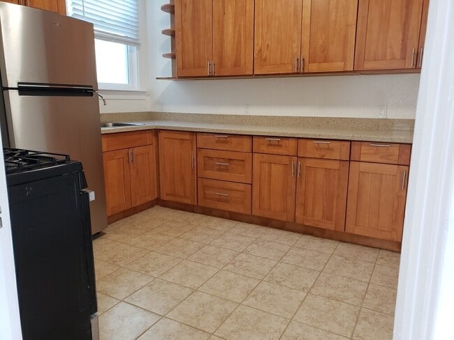 Building Photo - 3254 23rd St