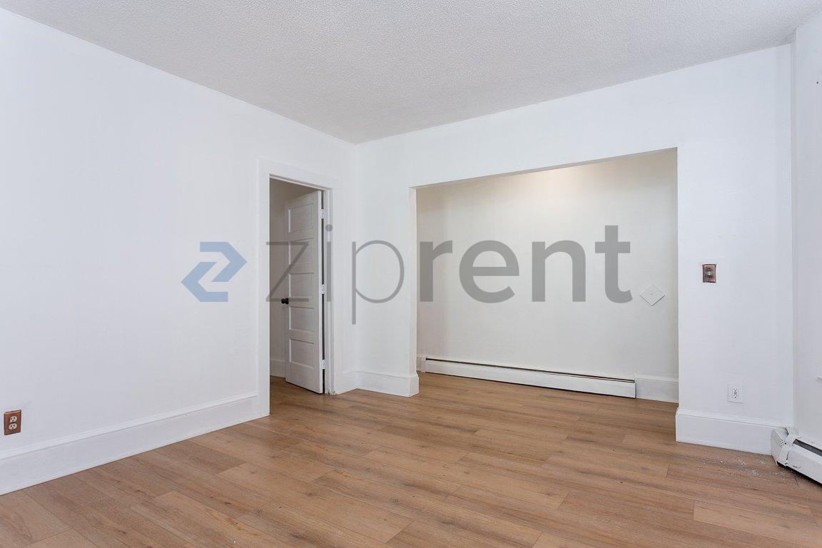 Building Photo - Unit 1L