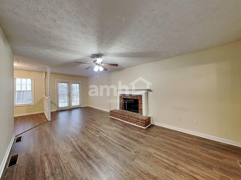 Building Photo - 445 Allens Landing Ct