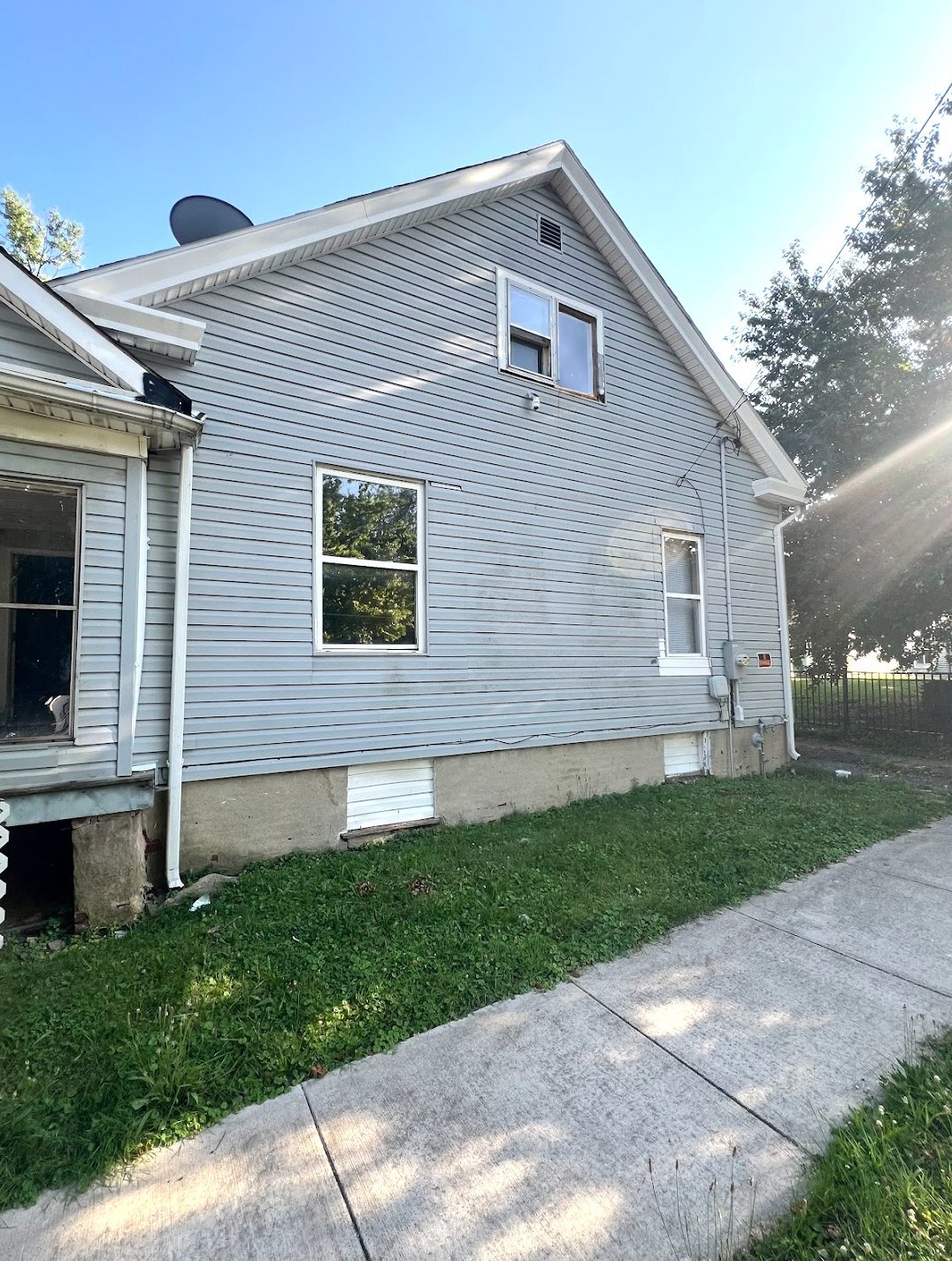 Building Photo - 305 S Maffit St