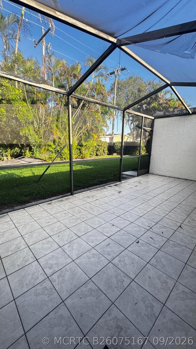 Building Photo - 20970 Concord Green Dr W