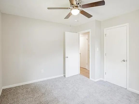 Building Photo - 414 Barclay Ave