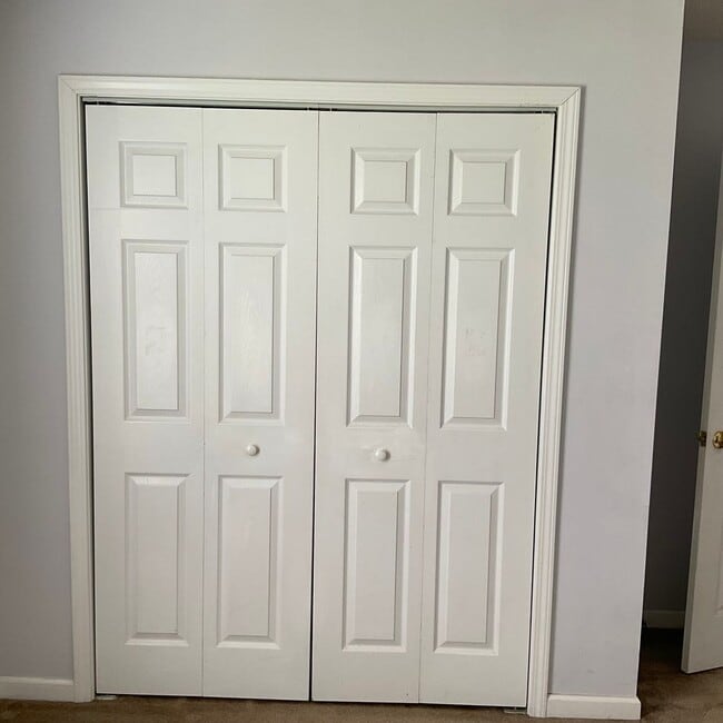 Building Photo - 3 Bedrooms, 2 Baths Home For Rent in Newto...