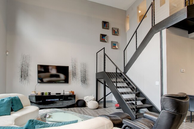 Building Photo - Heart of Old Town!!  Lofted Furnished Rental.  2 Parking Spots. Modern Living Resort!!  Front doo...