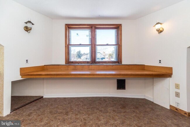 Building Photo - 7738 Ardleigh St