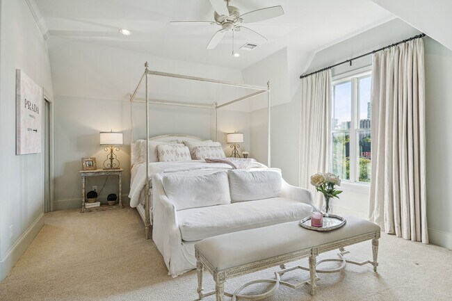 Building Photo - 3240 Bammel Ln