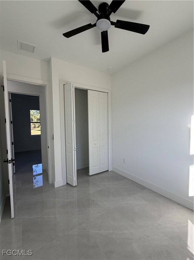 Building Photo - 1037 Macy St E