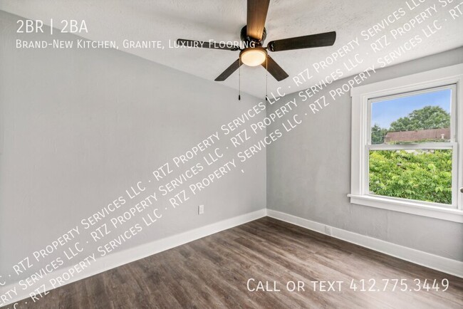 Building Photo - 553 Farnsworth Ave