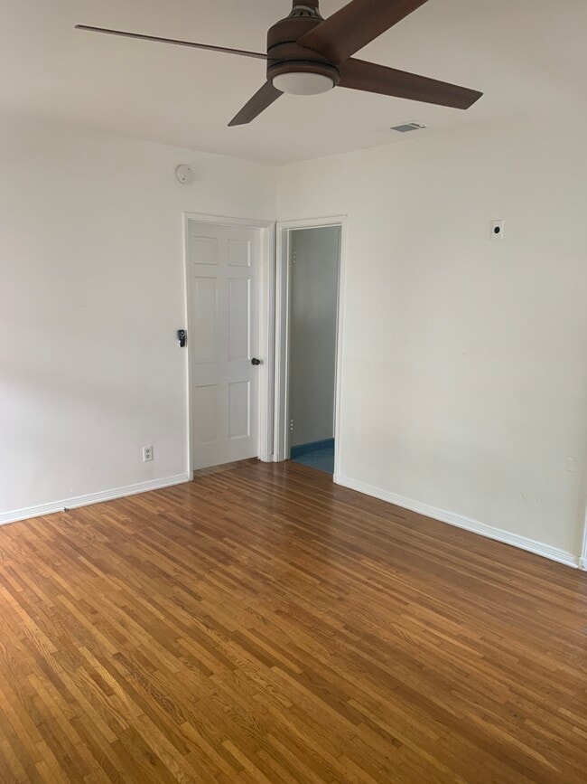 Building Photo - 1142 16th St