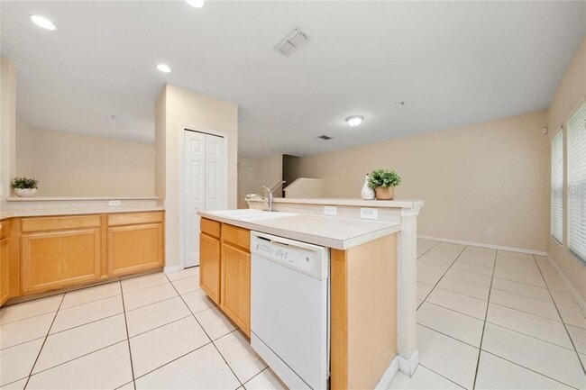 Building Photo - 9858 Tivoli Villa Dr