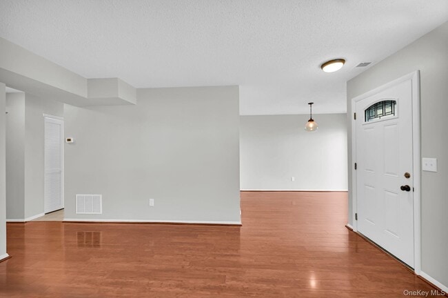 Building Photo - 4706 Whispering Hills Dr