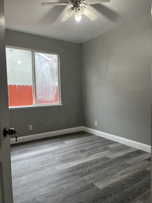 Building Photo - 2021 Nand Dr