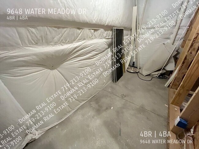 Building Photo - 9648 Water Meadow Dr