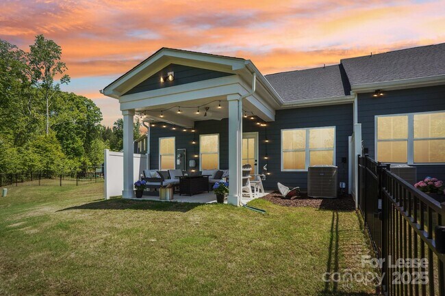 Building Photo - 6295 Ashton Pk Dr