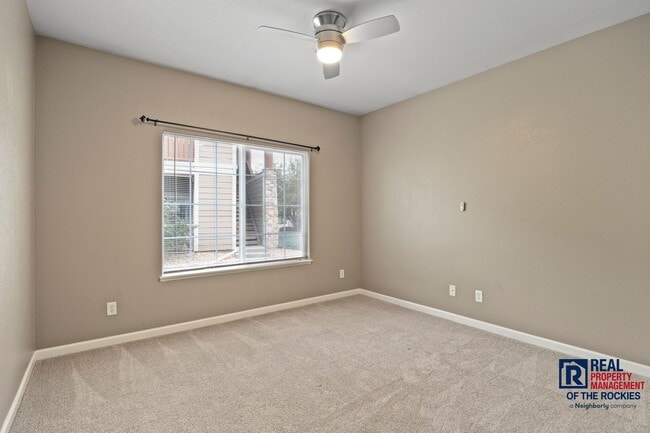 Building Photo - Charming Main Floor Condo in Water Valley