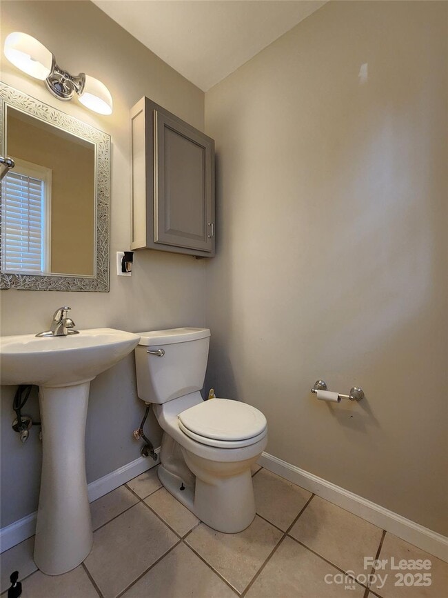 Building Photo - 6618 Hartsell Pl