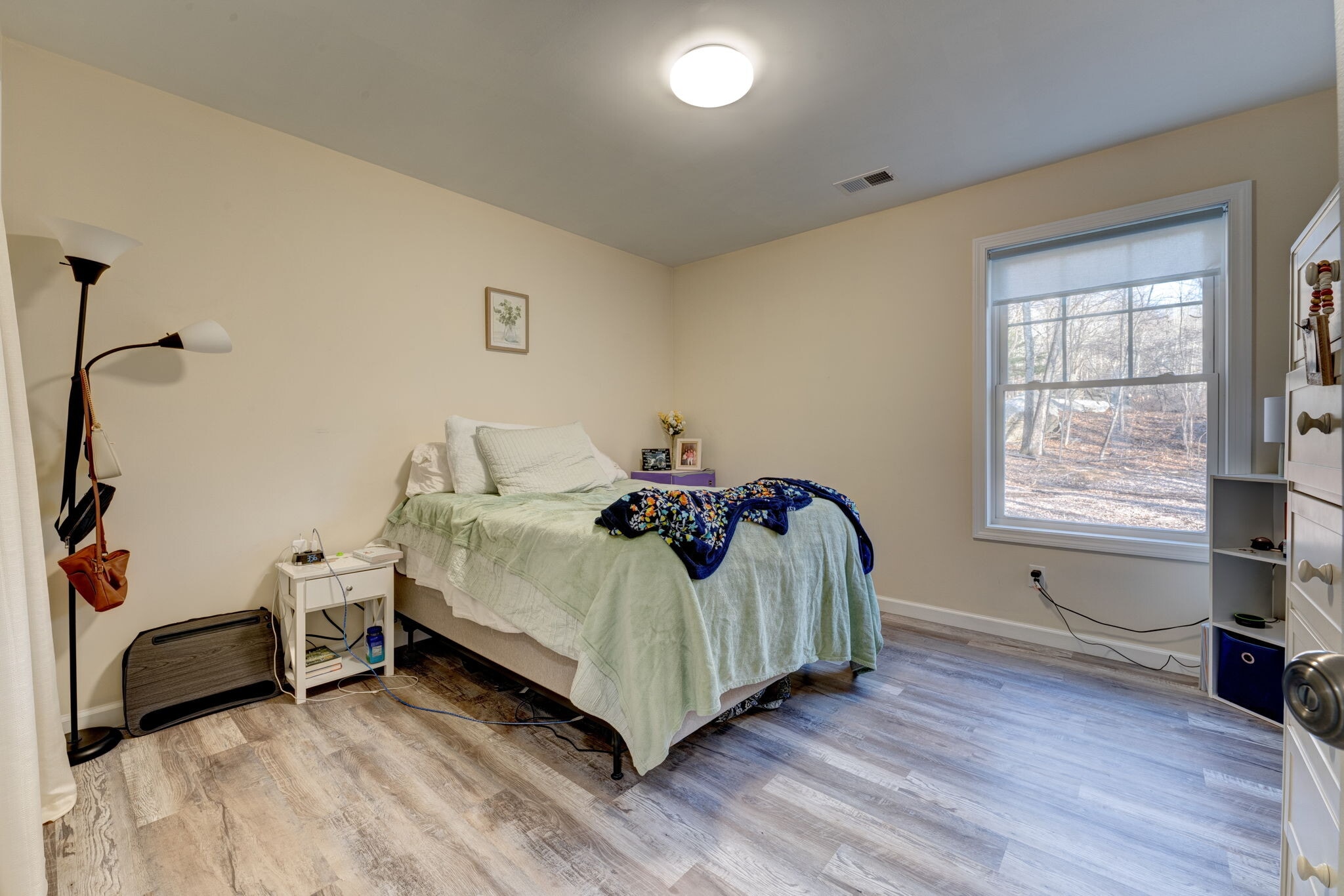 Building Photo - 15 Hillyndale Rd