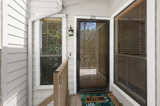 Building Photo - 3500 Tangle Brush Dr