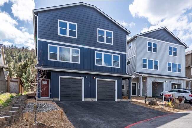 Building Photo - 1773 NE Lotus Dr