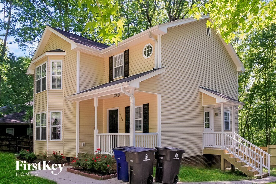 Building Photo - 944 Highland Glen Rd