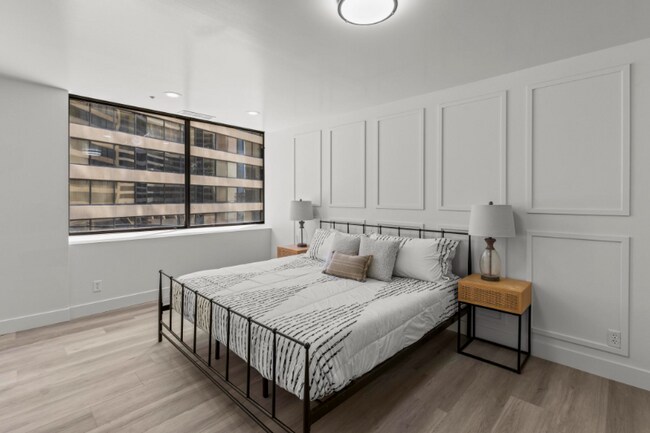 Building Photo - 48 W Broadway