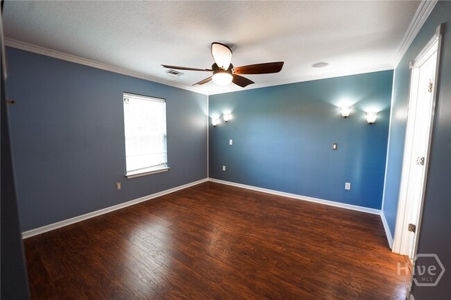 Building Photo - 170 Willow Oak Dr