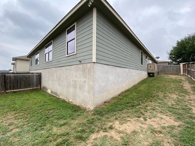 Building Photo - 11447 Creek Eagle