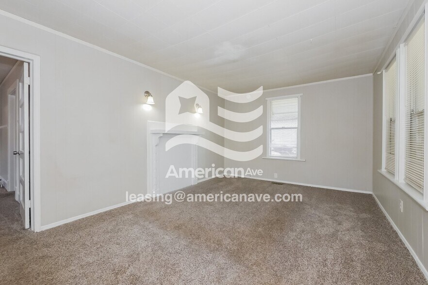 Building Photo - 1610 14th Ave