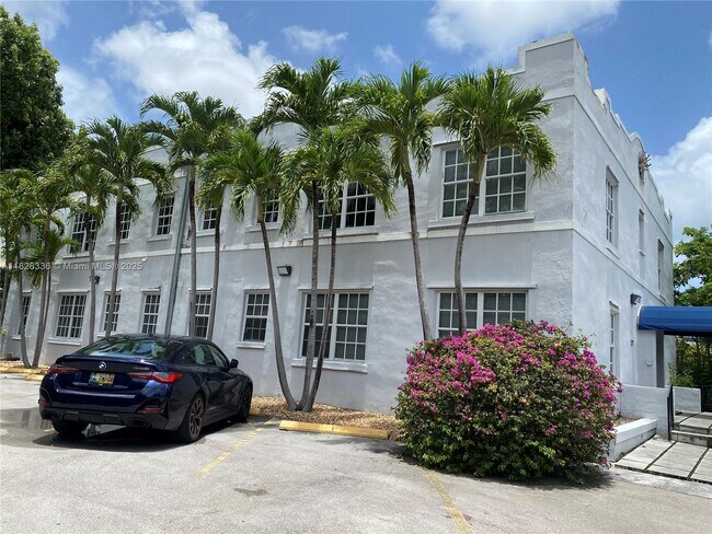 Building Photo - 577 NE 62nd St