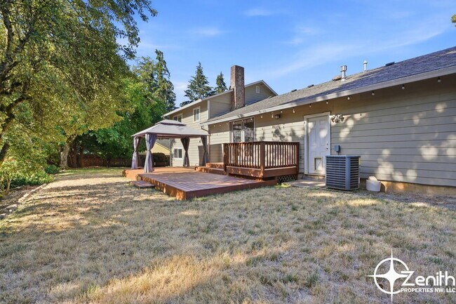 Building Photo - 2409 SE 139th Ave